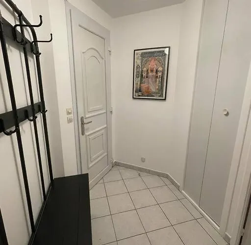 Casa de Férias Maisonette Parking Prive Gratuit Doué-la-Fontaine