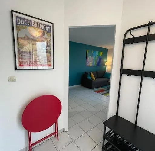 Maisonette Parking Privé Gratuit Сasa de vacaciones Doué-la-Fontaine